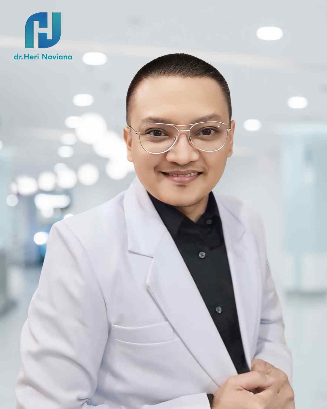 dr.-Heri-Noviana-Sp.BP-RE-M.-Ked.-Klin-de-bedah-plastik-1-1